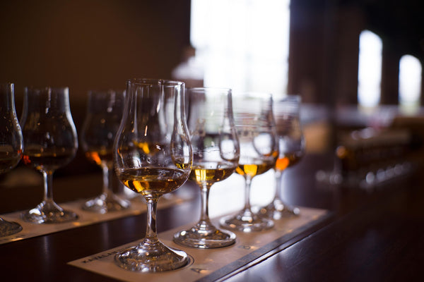 Guide to Drinking & Appreciating Scotch Whisky